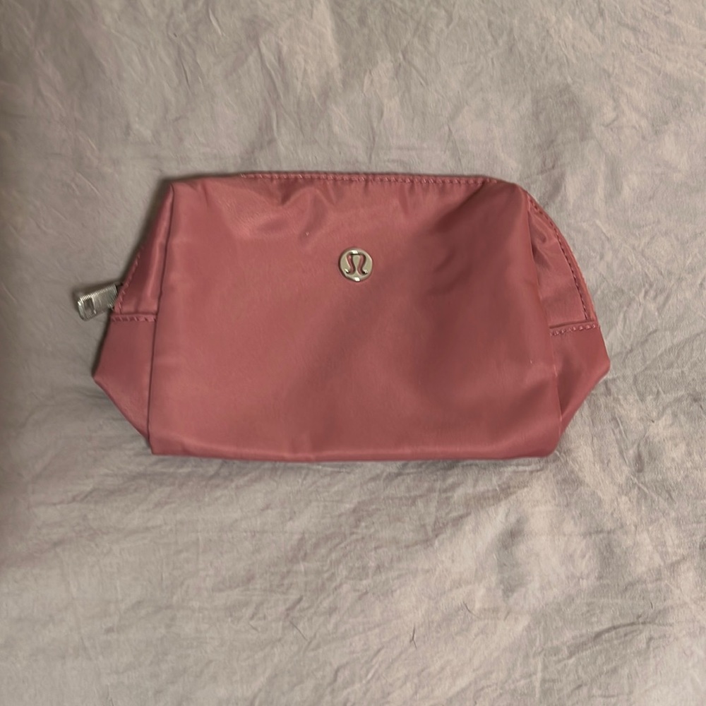 Lu Lu lemon small make up bag